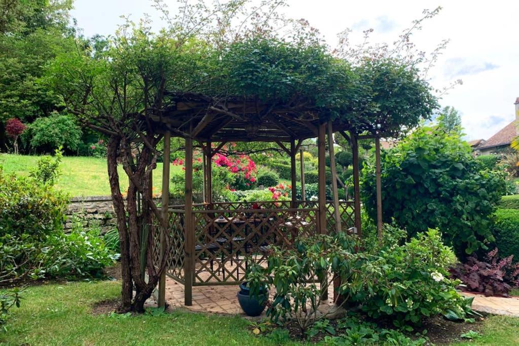 Beautiful Country House Located 50Min From Paris Eiffel Tour - Demeure D'Exception A 50Min De Paris Tour Eiffel Hodent Buitenkant foto