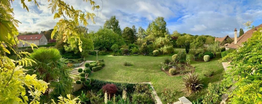 Beautiful Country House Located 50Min From Paris Eiffel Tour - Demeure D'Exception A 50Min De Paris Tour Eiffel Hodent Buitenkant foto